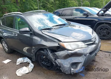 2015 Toyota Rav4 Le z USA, uszkodzony, nr VIN 2T3BFREV7FW271772